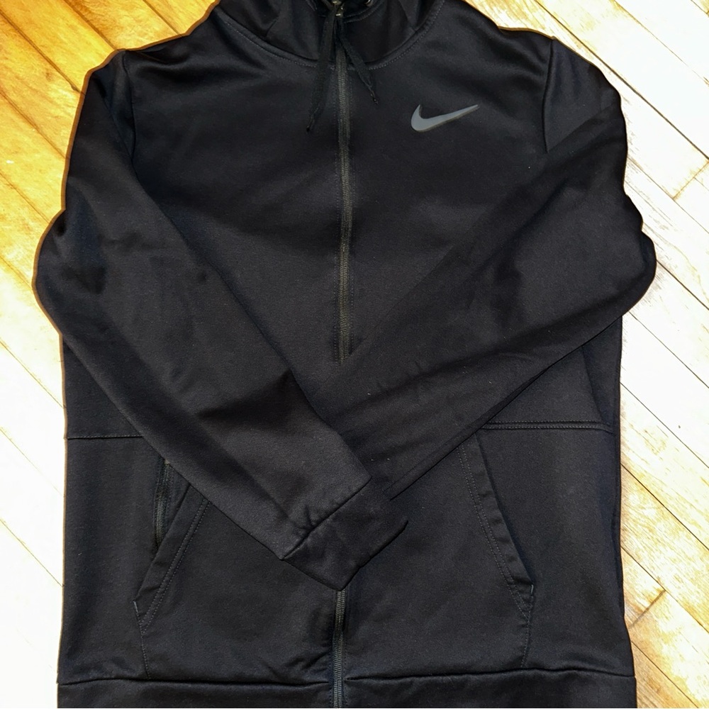 NIKE DRI-FIT ZIP UP - Men's Full-Zip Training Hoodie
Style CU6231-010 - LARGE - Picture 2 of 3